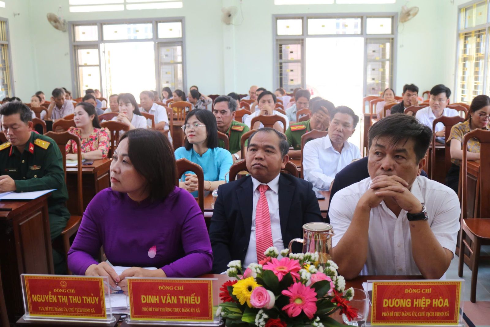 Lãnh đạo Đảng ủy, UBND xã dự Tổng kết công tác bầu cử